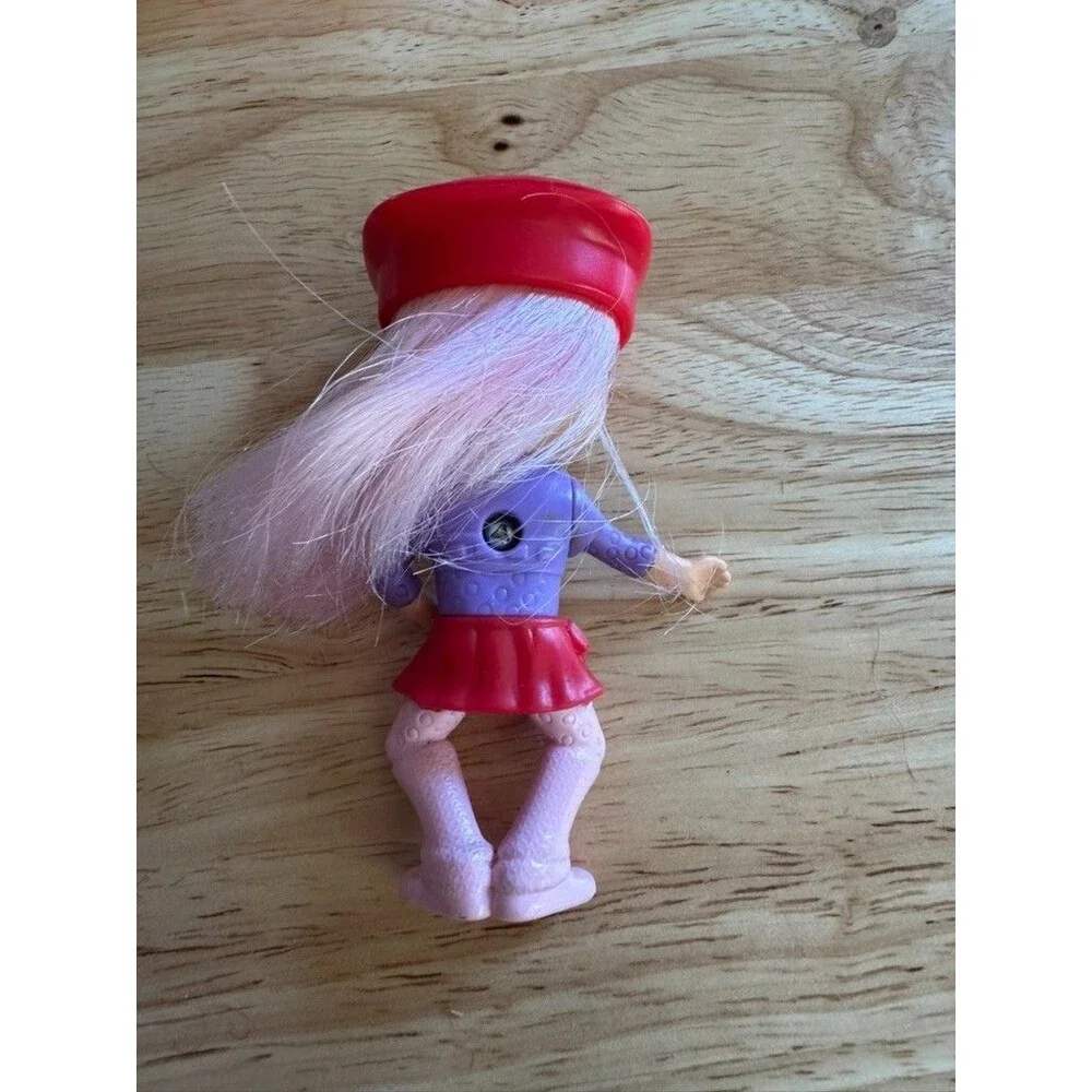 early-2000s Strawberry Shortcake figure lot of 4 figures plus two accessories